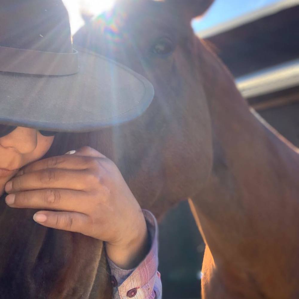 Meet your Posher, Edith